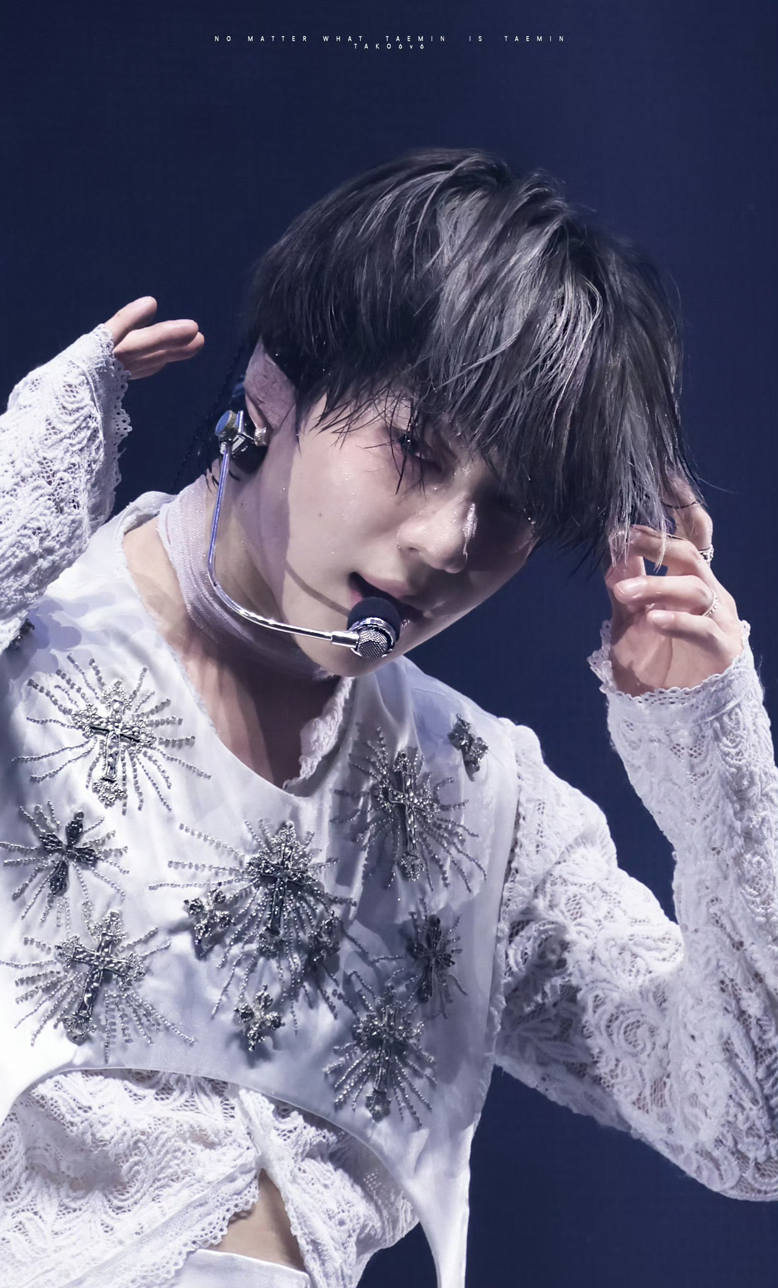 Today's most popular wallpaper in the Taemin (SHINee) community