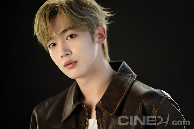 Behind-the-scenes cut of WEi