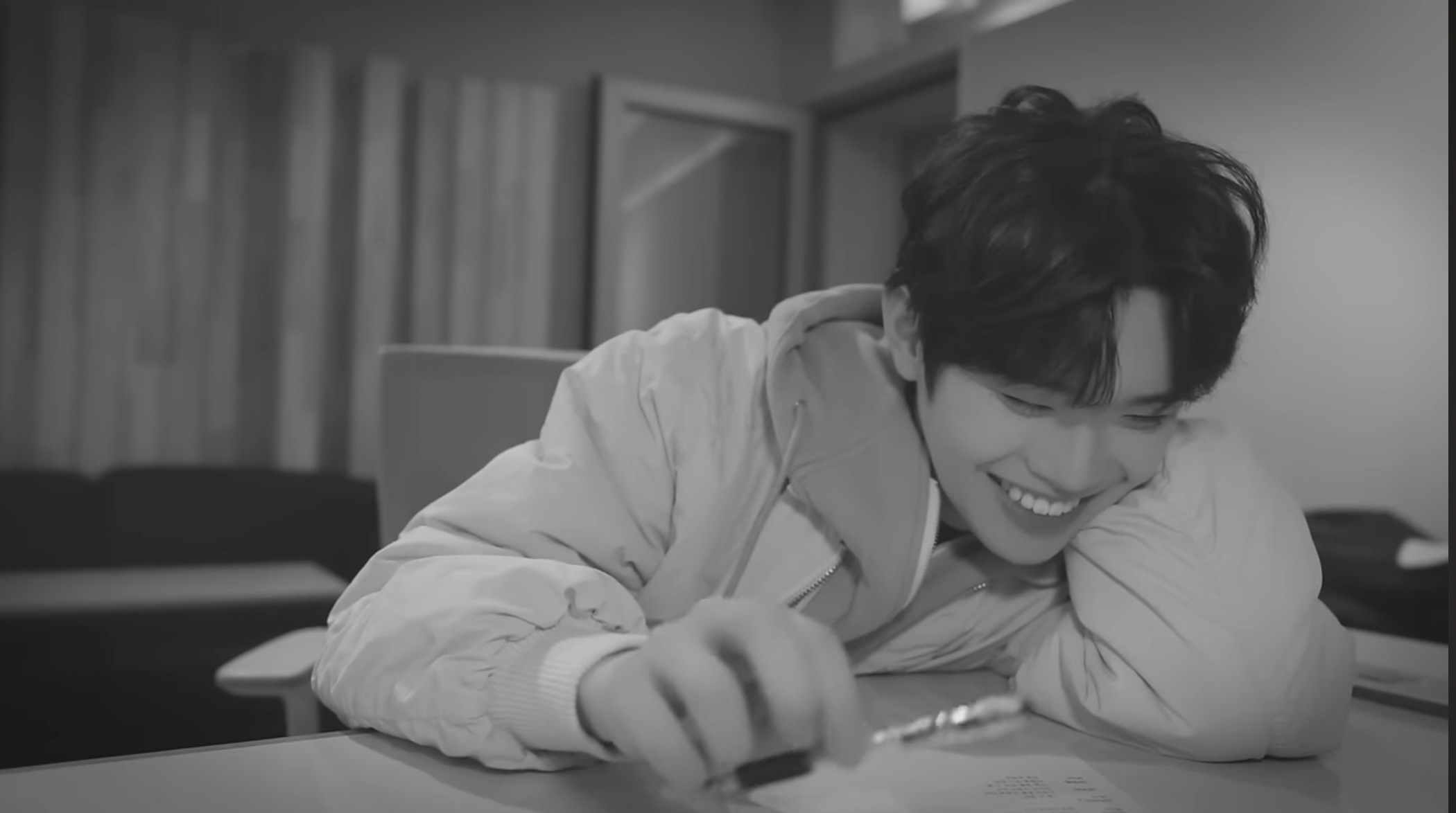 Recent activity shot of Kim Taerae (ZEROBASEONE)