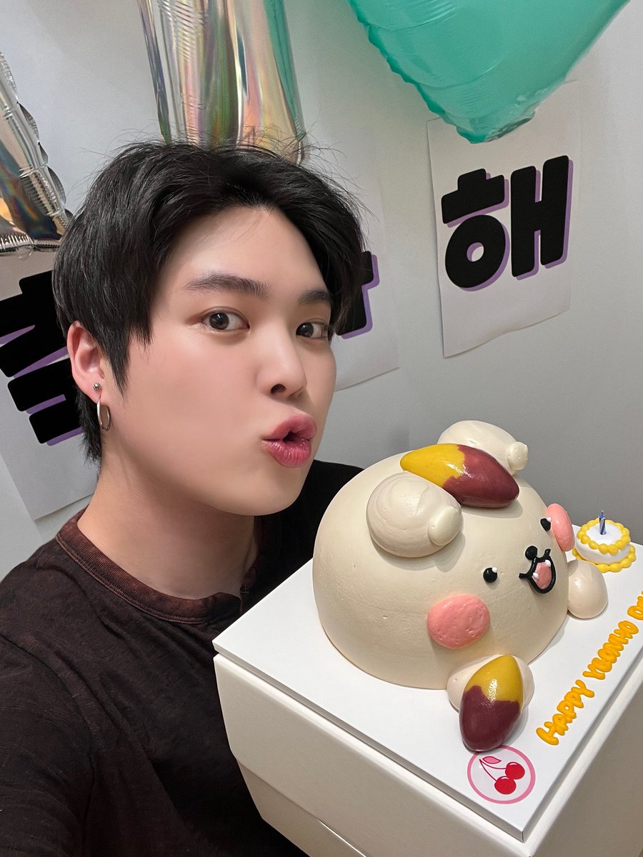 Behind-the-scenes cut of VERIVERY