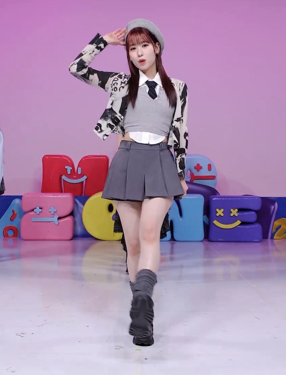 Latest photo of Kasahara Momona (ME:I)