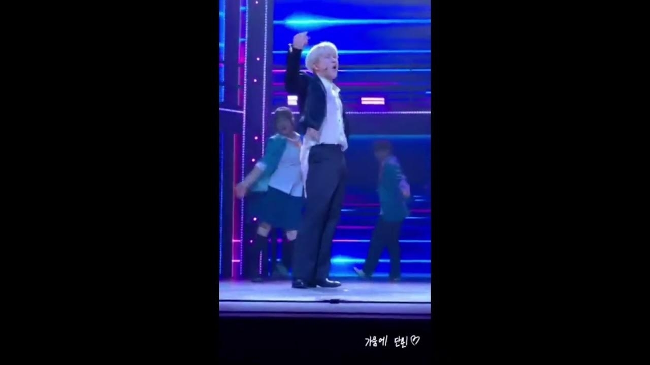 A moment captured by Eunwoo (ASTRO)'s fan