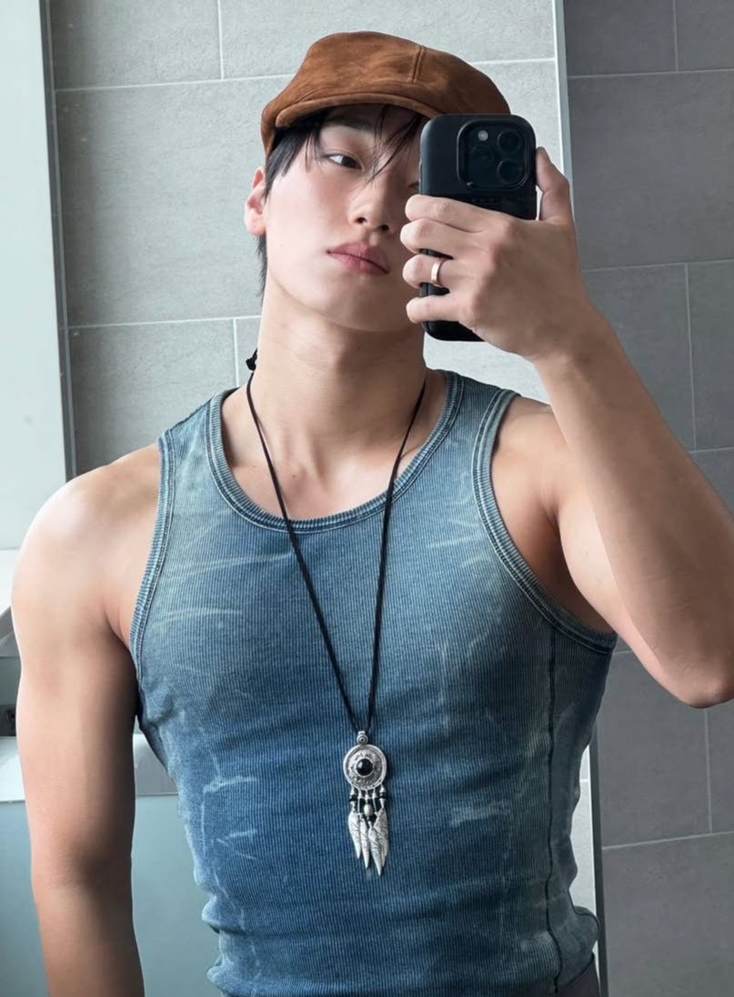 Behind-the-scenes cut of San (ATEEZ)