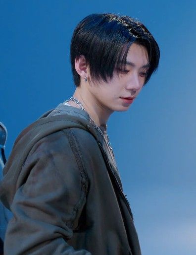 Recent activity shot of Park Han (AHOF)