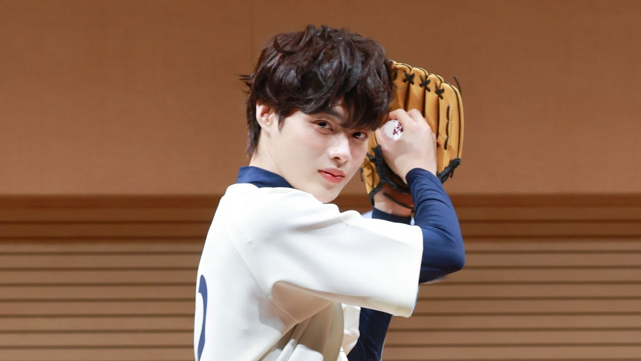 Behind-the-scenes cut of Hanbin (TEMPEST)