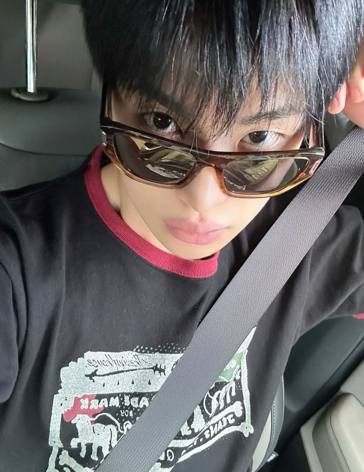 Behind-the-scenes cut of Yechan (Xikers)