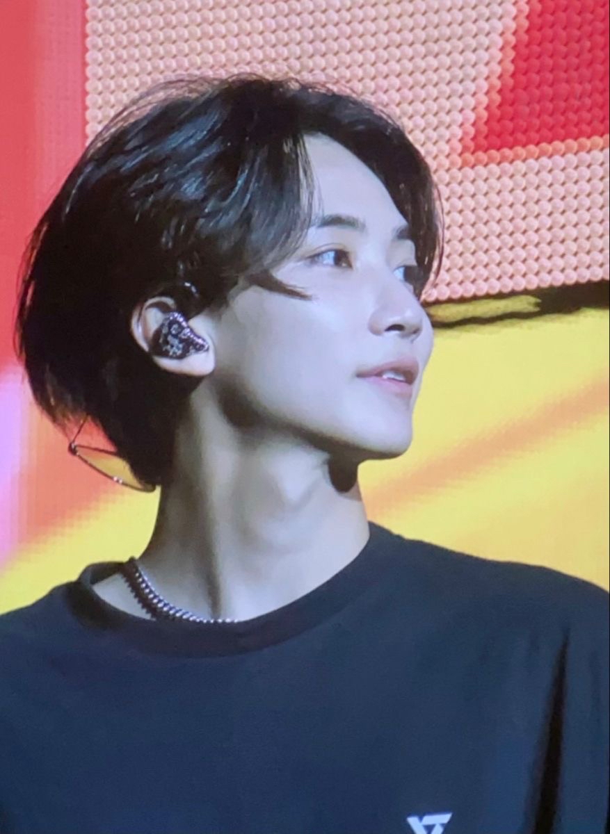 Latest photo of Jeonghan (SEVENTEEN)