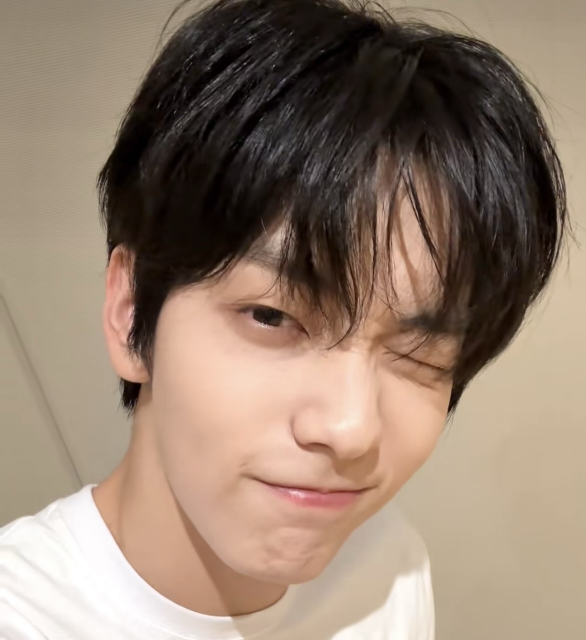 A moment captured by Soobin (TOMORROW X TOGETHER)'s fan
