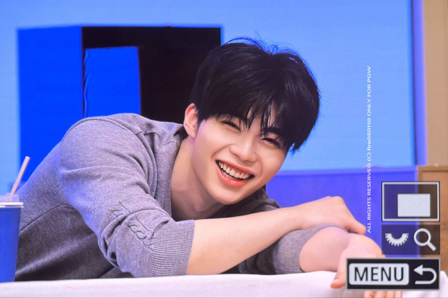 朴干旭 (ZEROBASEONE)粉丝拍下的瞬间