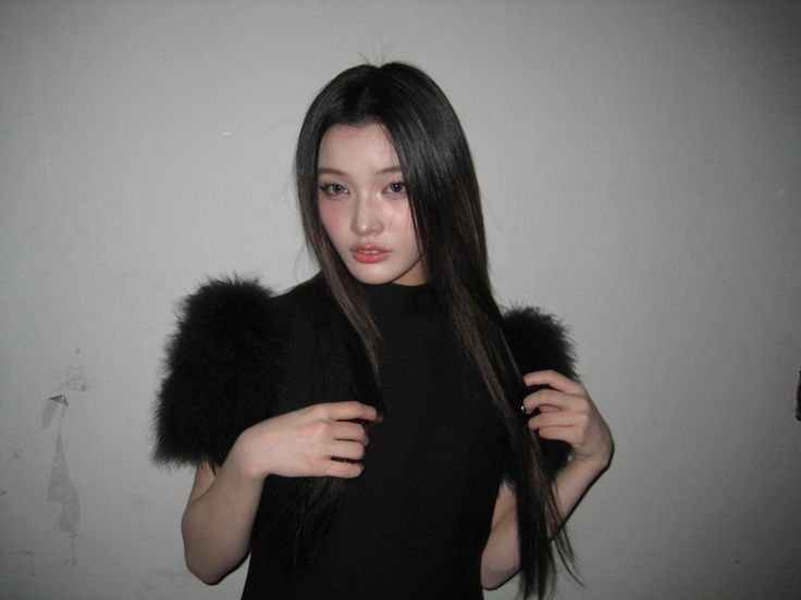 Latest photo of Iroha (ILLIT)