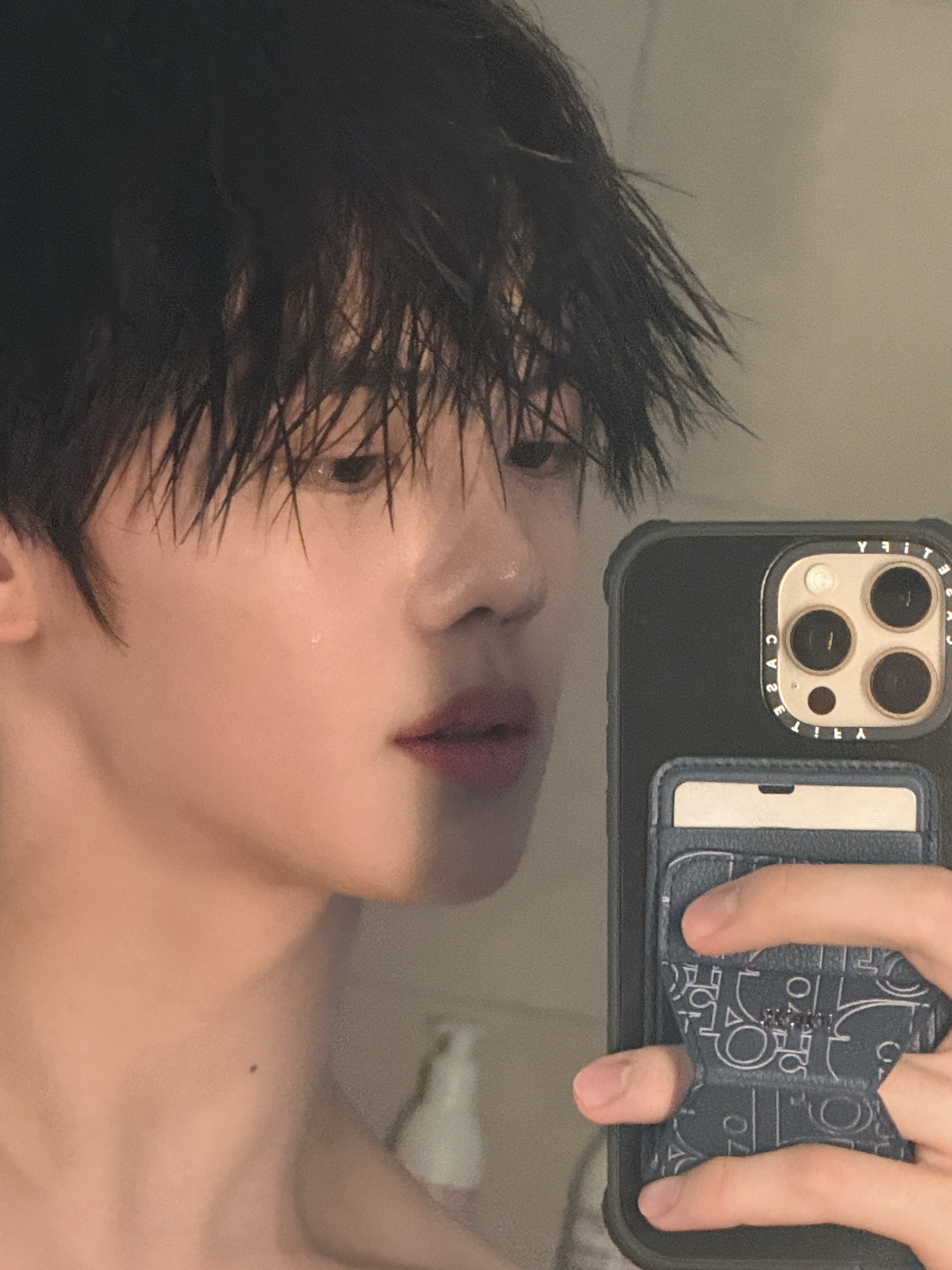 A moment captured by Kim Gyuvin (ZEROBASEONE)'s fan