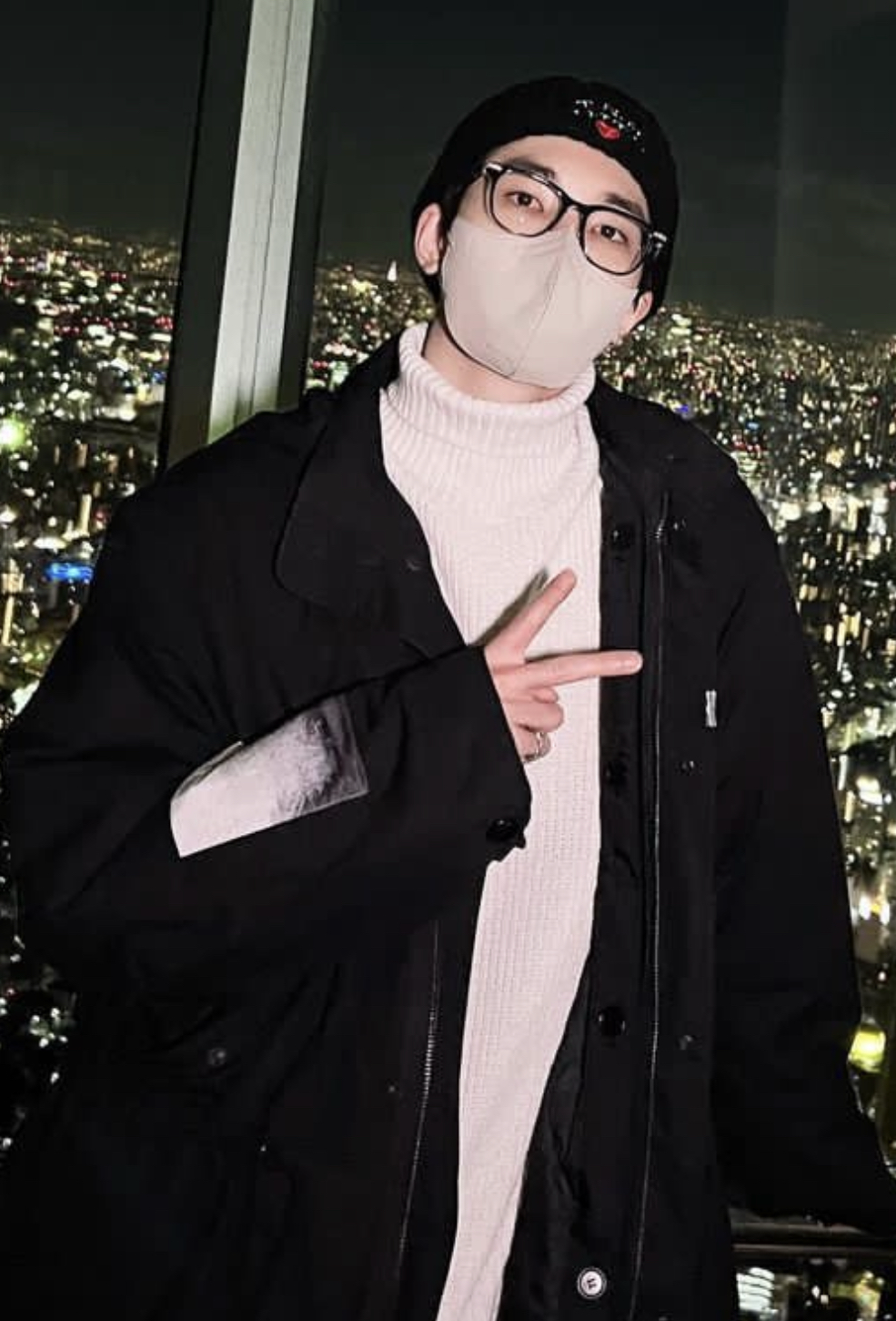 Recent activity shot of Wonwoo (SEVENTEEN)