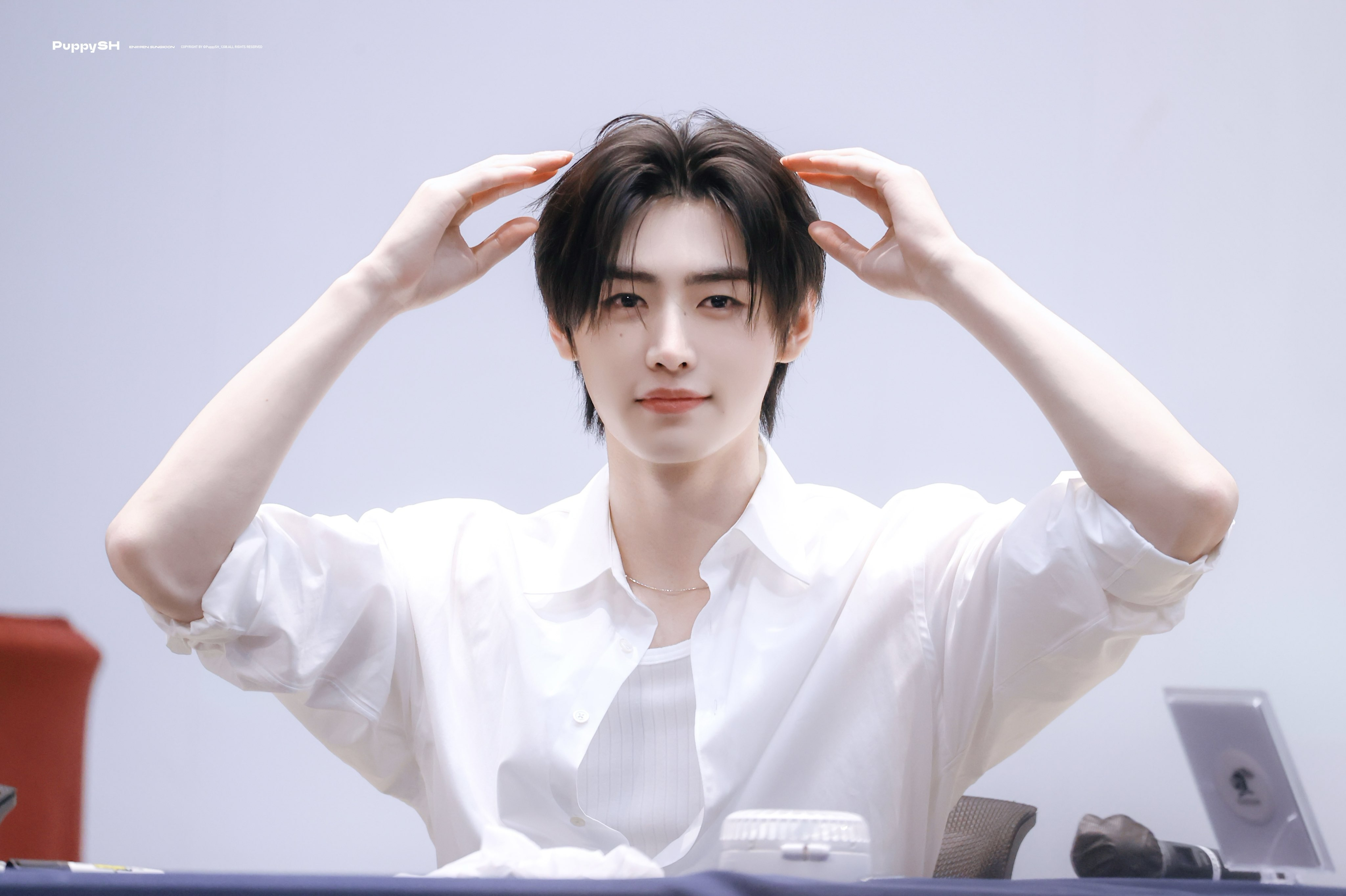 Behind-the-scenes cut of Sunghoon (ENHYPEN)