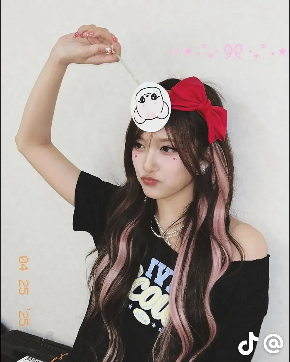 Latest photo of Leeseo (IVE)