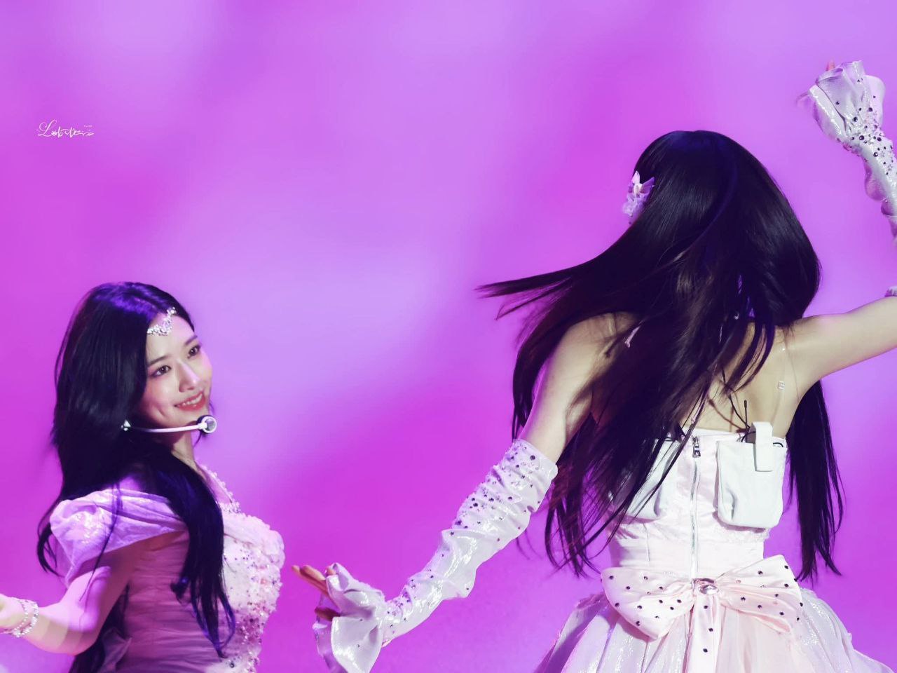 A moment captured by Jang Wonyoung (IVE)'s fan