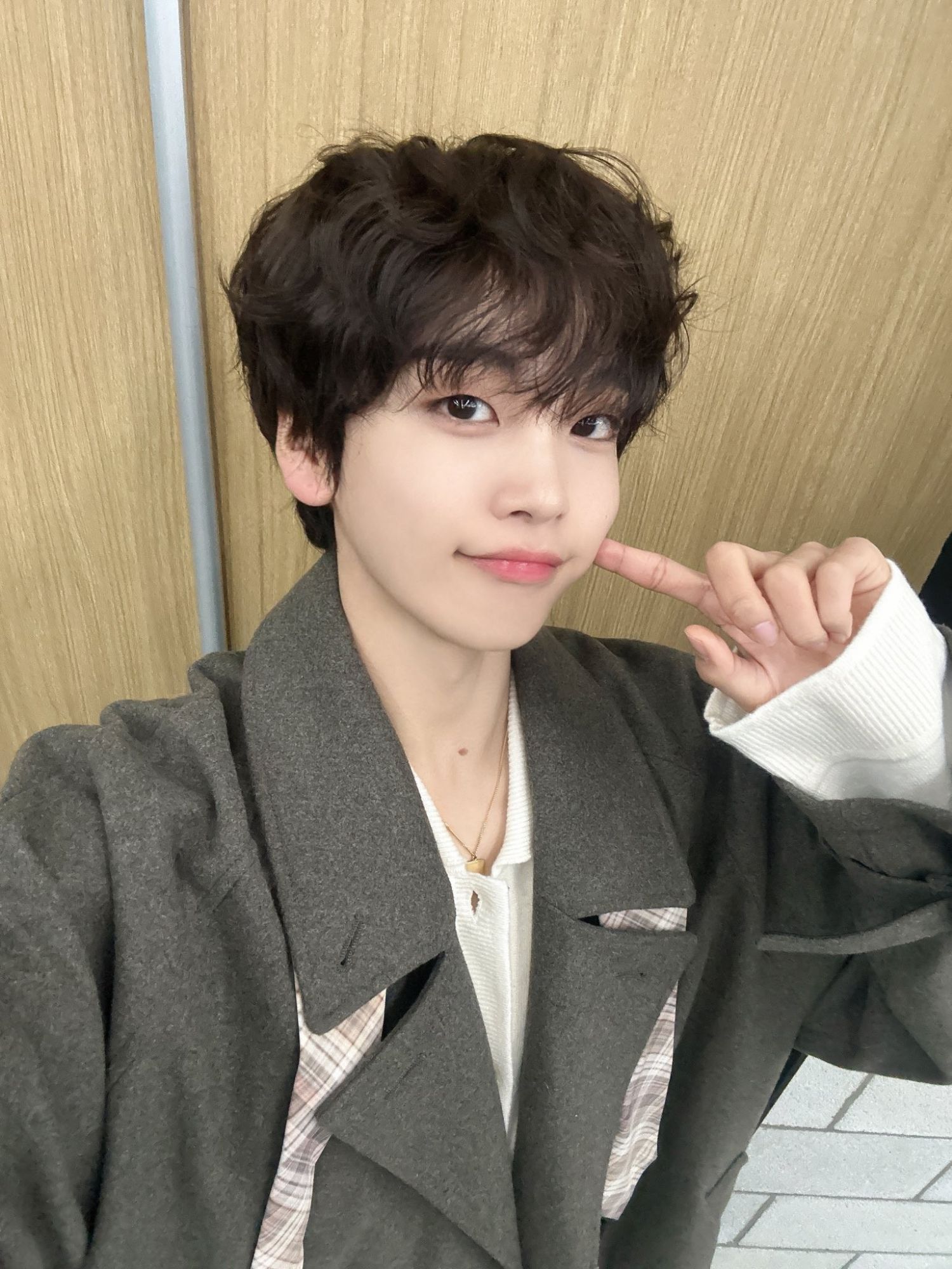 A moment captured by Hyeongjun (CRAVITY)'s fan