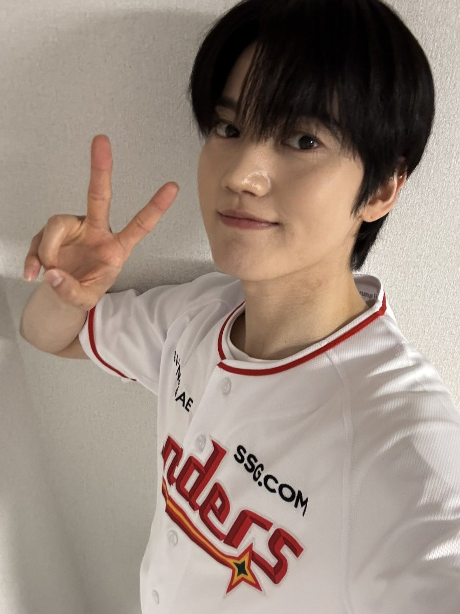 Latest photo of Seungjun (ONF)