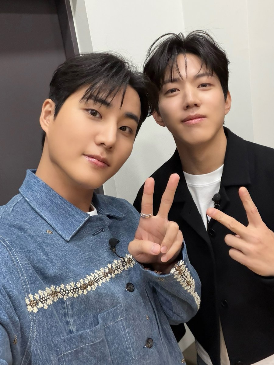 A moment captured by DAY6's fan