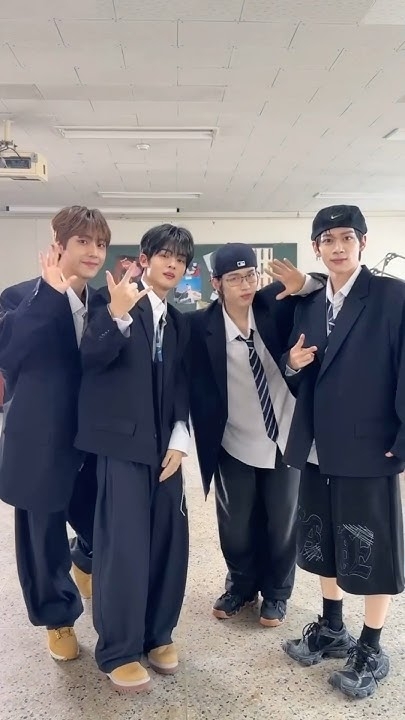 Recent activity shot of Lee Eunsang (YOUNITE)