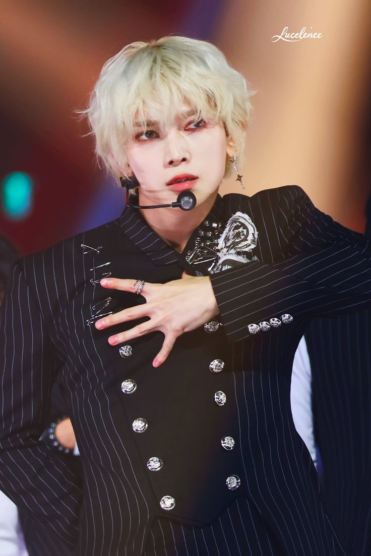 에이티즈의 최신 사진