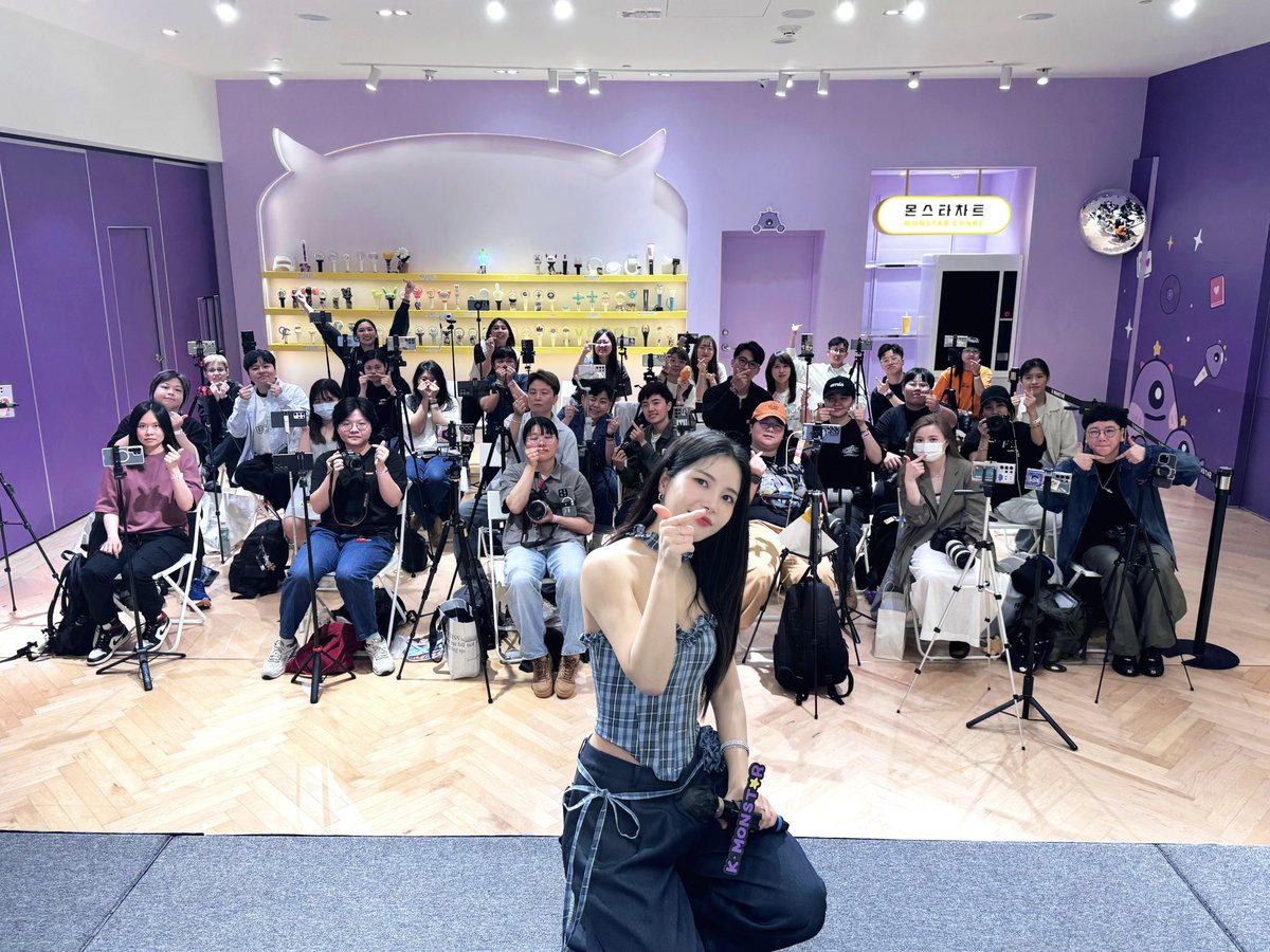Recent activity shot of MAMAMOO