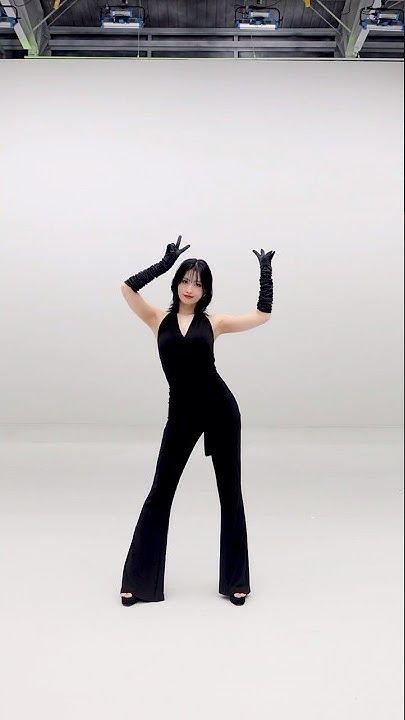 모모 (TWICE)의 비하인드 컷