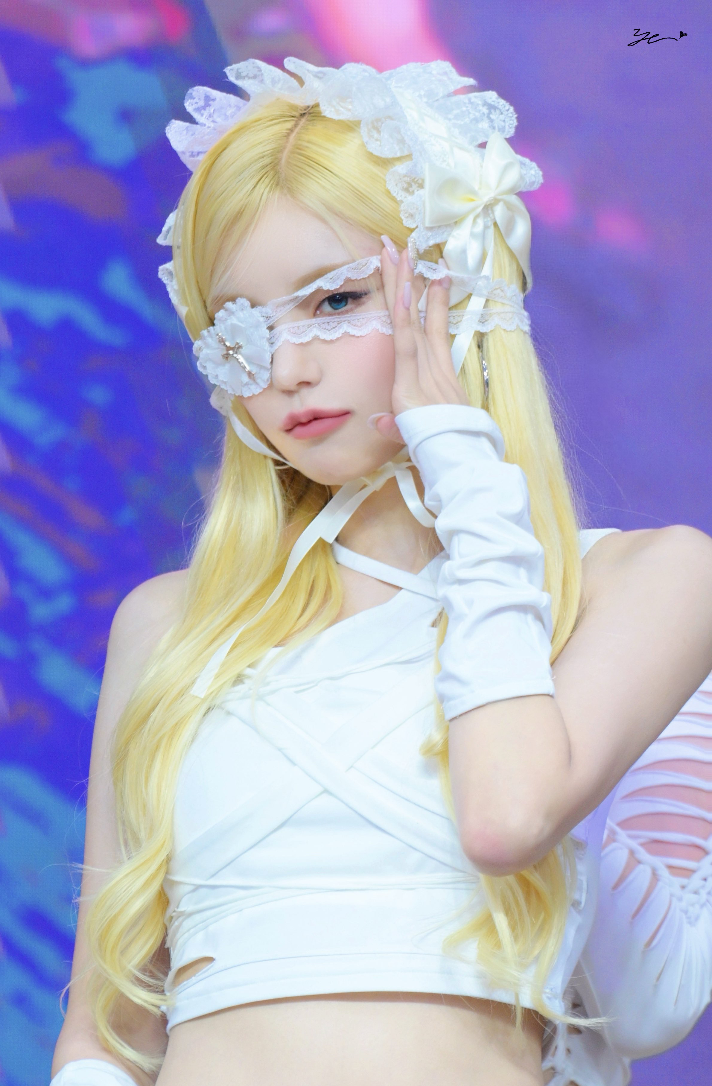 Behind-the-scenes cut of Yeji (ITZY)