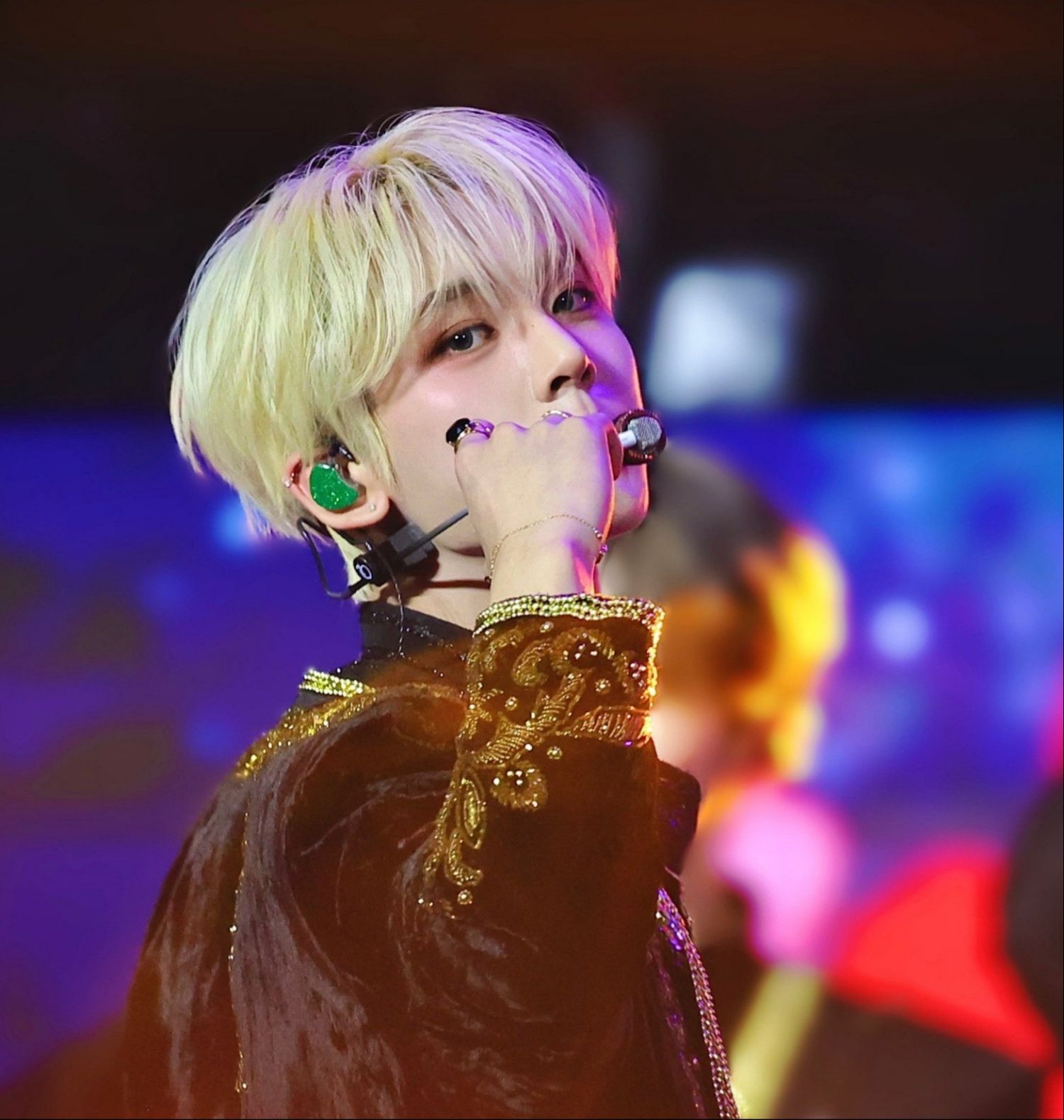 A moment captured by Han Yujin (ZEROBASEONE)'s fan