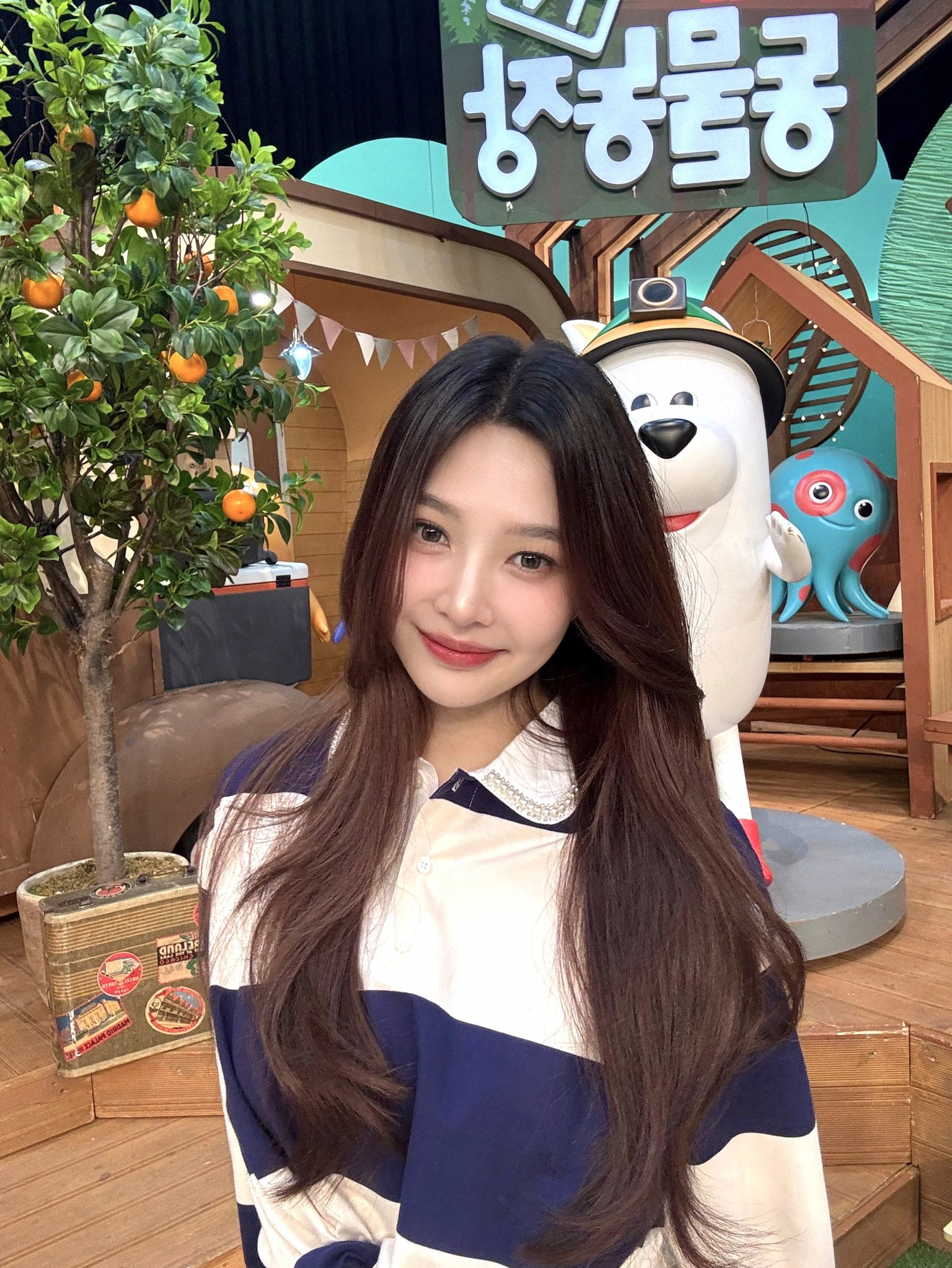 Behind-the-scenes cut of Joy (Red Velvet)