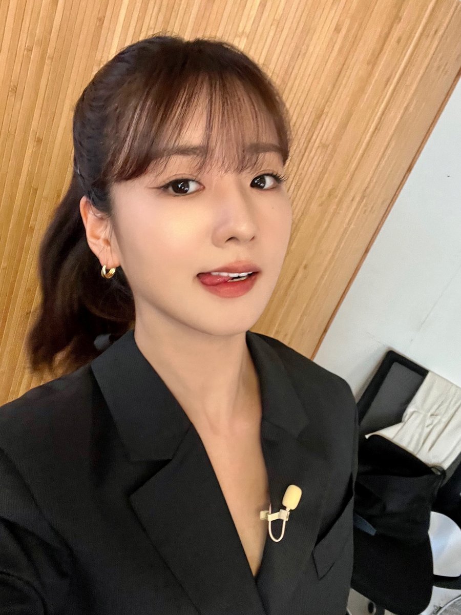 Foto aktivitas terbaru Apink