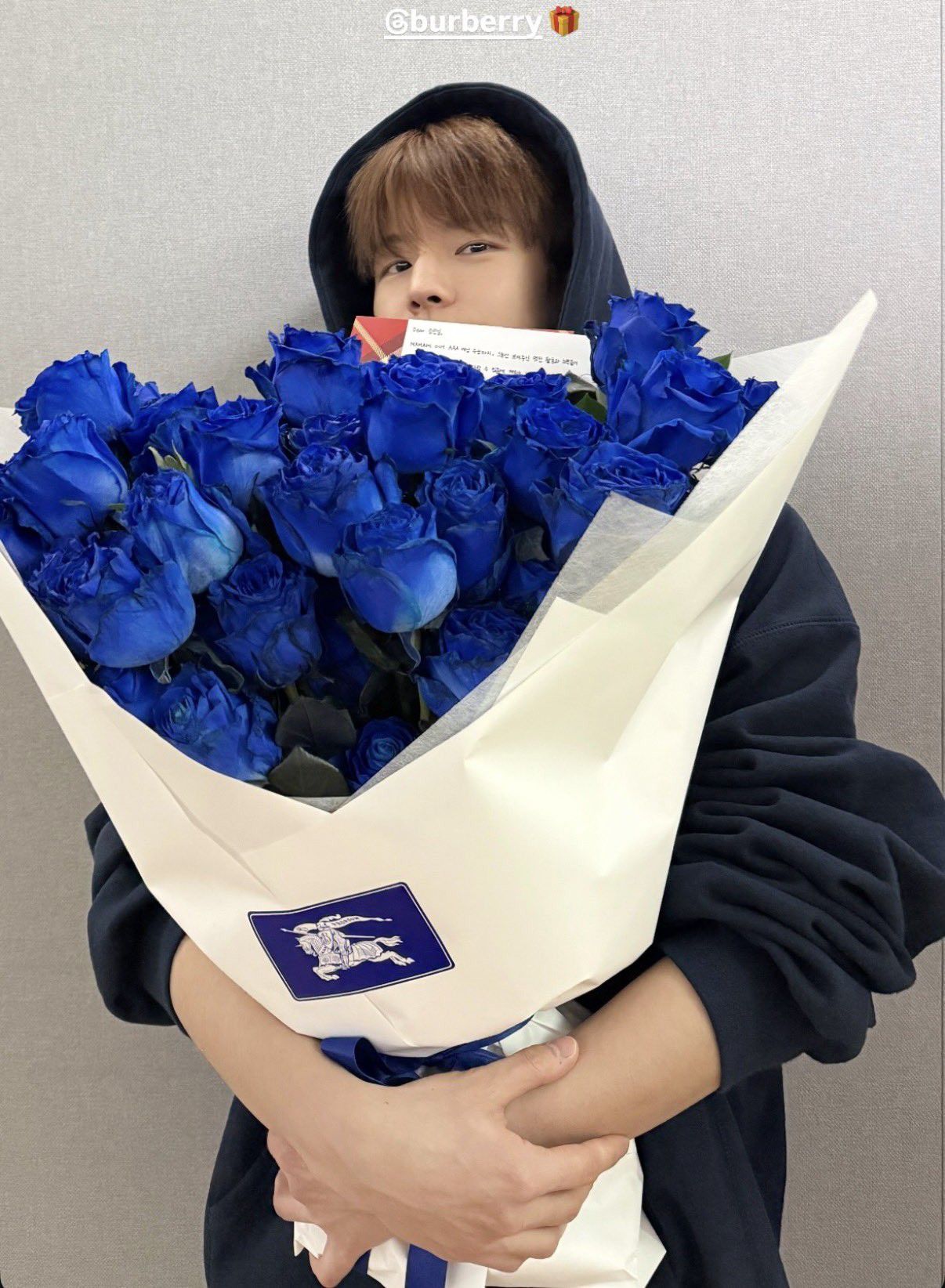 A moment captured by Seungmin (Stray Kids)'s fan