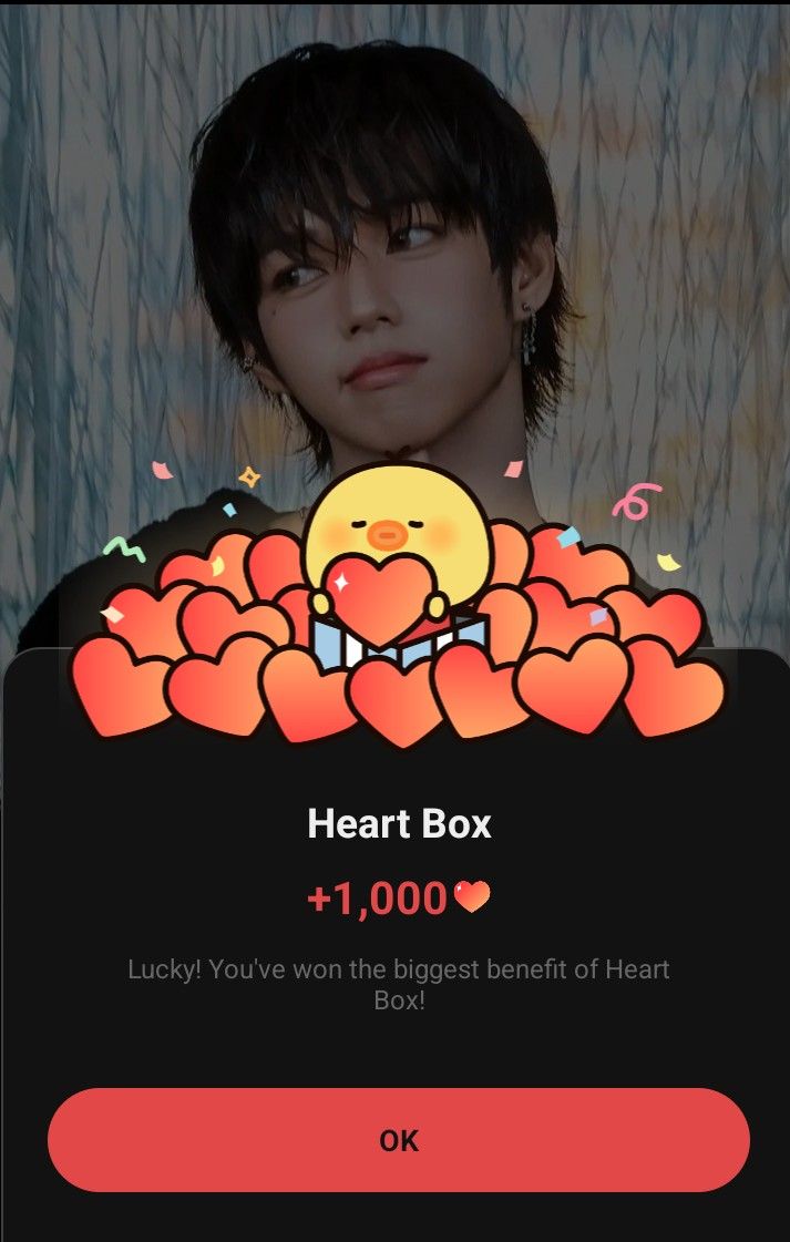 A moment captured by JL (AHOF)'s fan