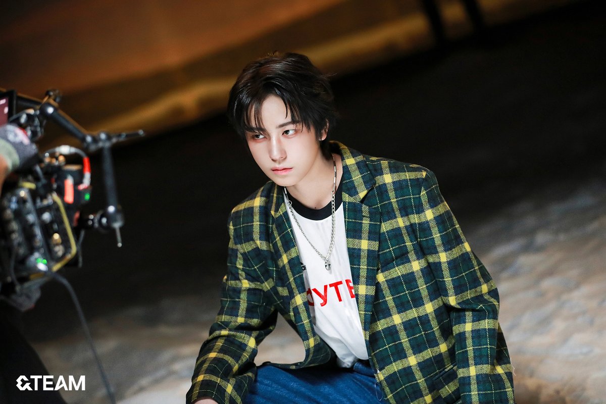 Latest photo of &TEAM