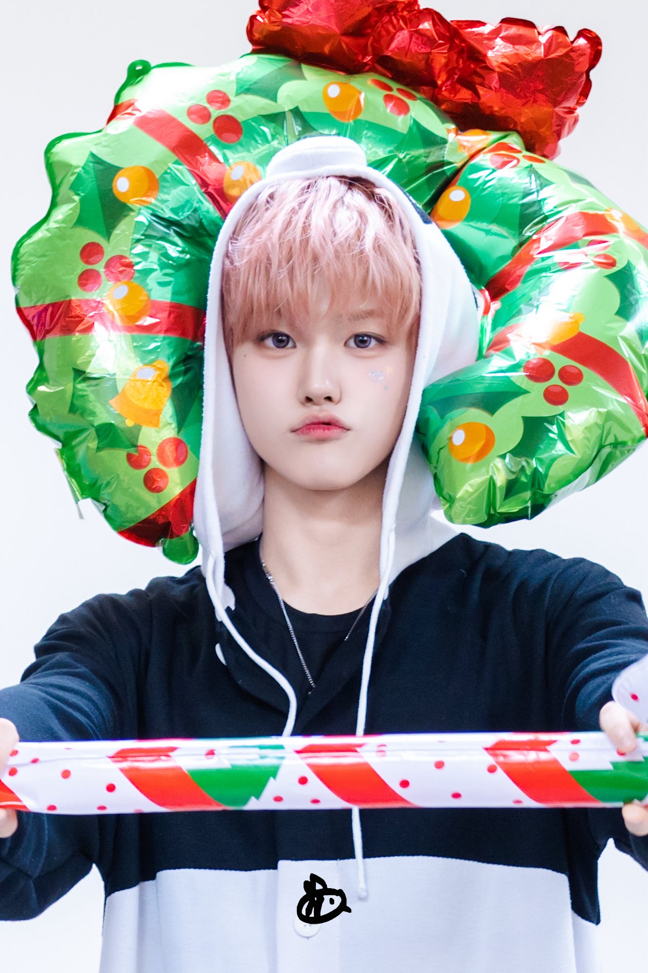 Recent activity shot of Park Juwon (AHOF)