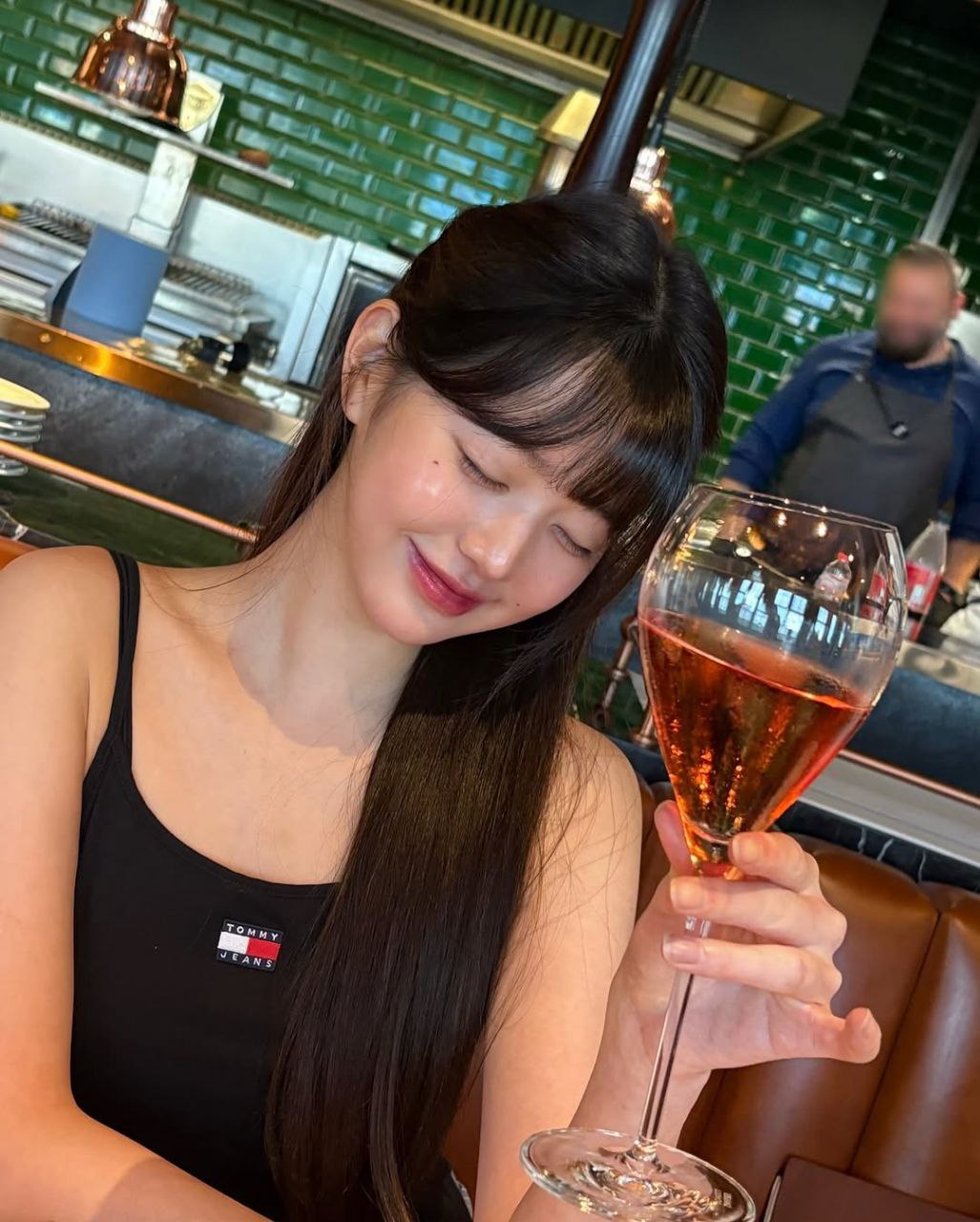 Behind-the-scenes cut of Jang Wonyoung (IVE)