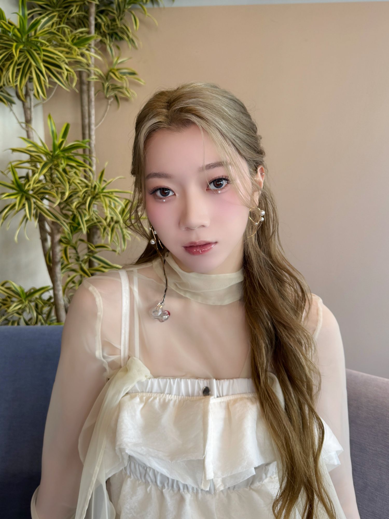 坂口梨乃 (IS:SUE)の最新写真