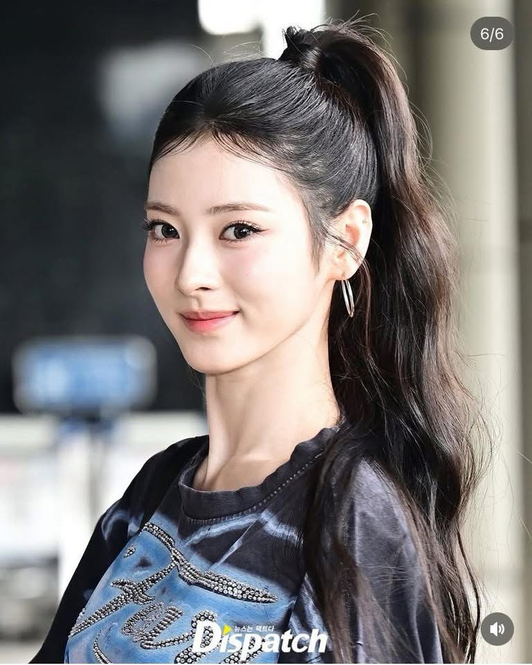 Momen yang diabadikan oleh penggemar Anna (MEOVV)