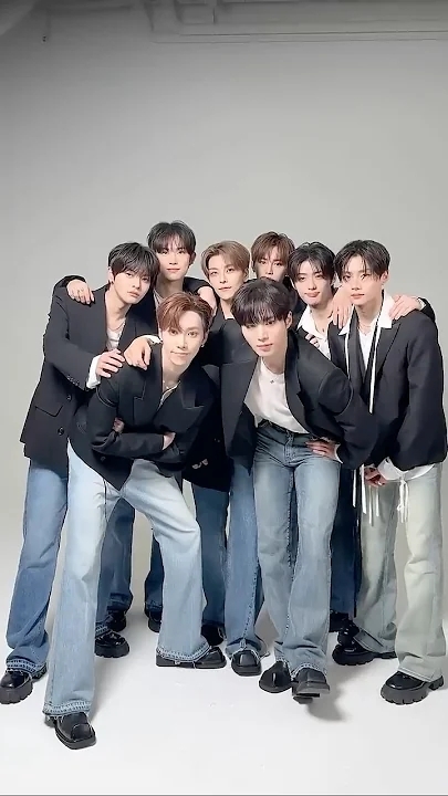 Today’s hot picks from the 김준서 (알파드라이브원) community