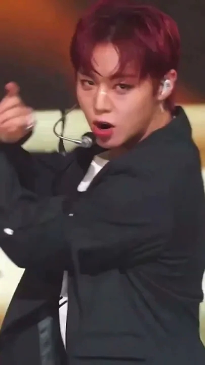 Wallpaper spesial buatan penggemar Park Jihoon