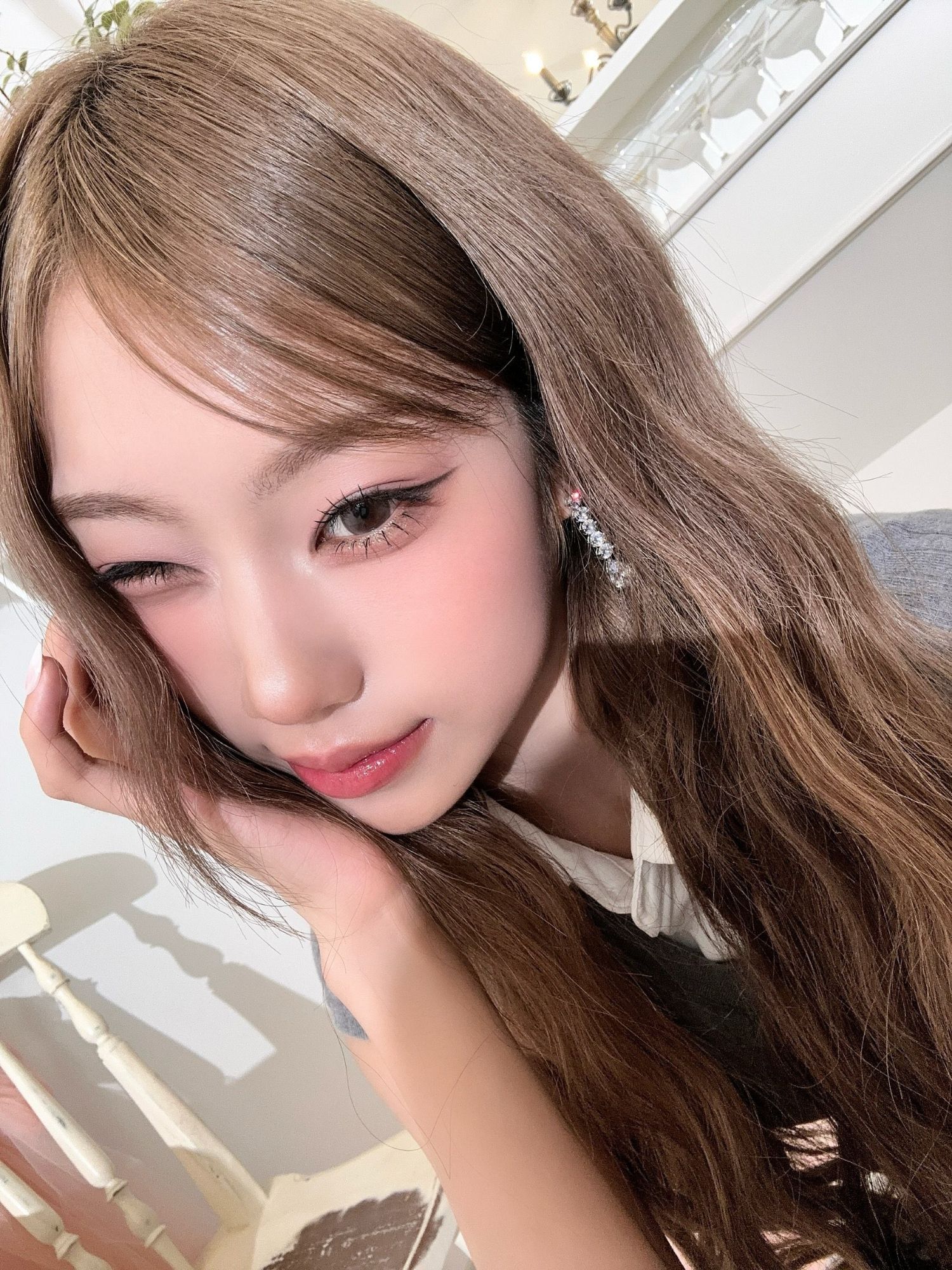 Behind-the-scenes cut of Choi Jungeun (izna)