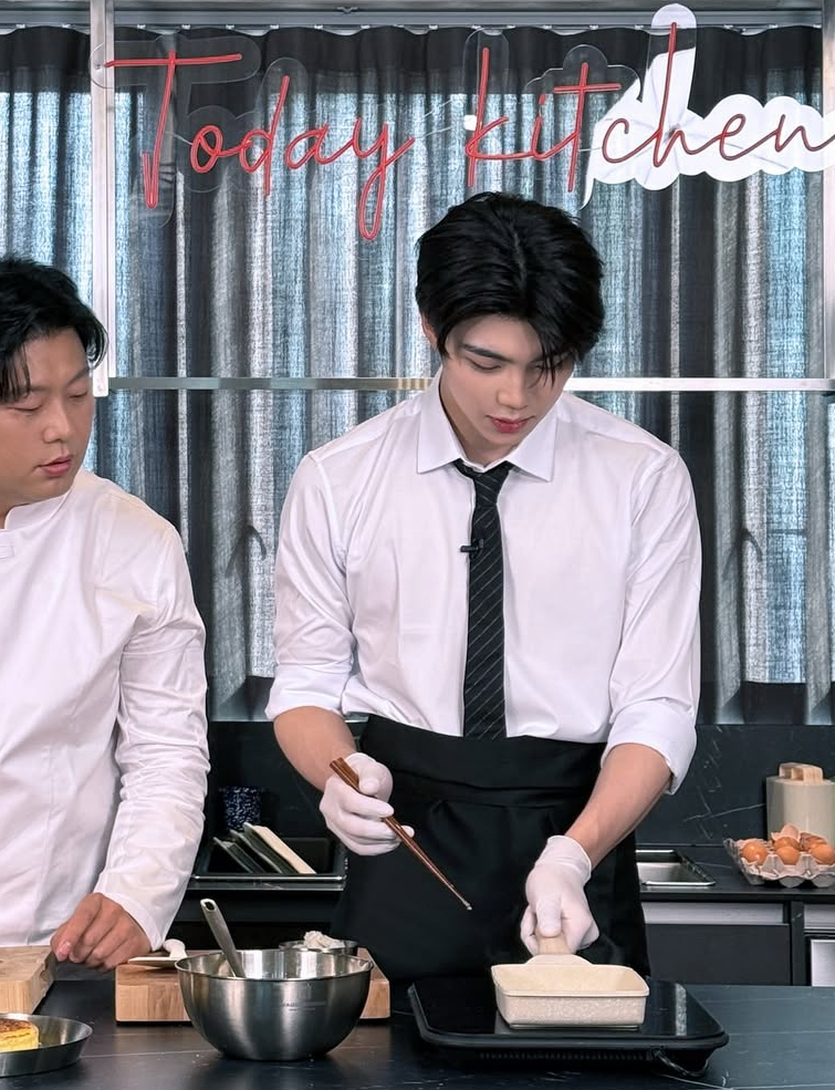 Behind-the-scenes cut of Park Gunwook (ZEROBASEONE)