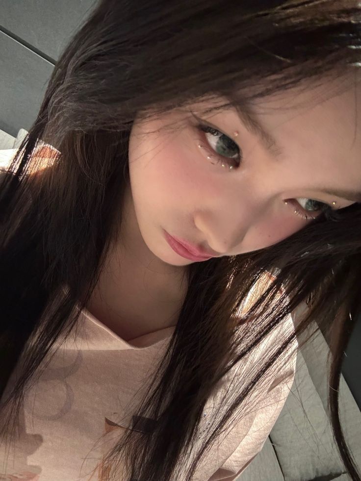 Recent activity shot of Iroha (ILLIT)