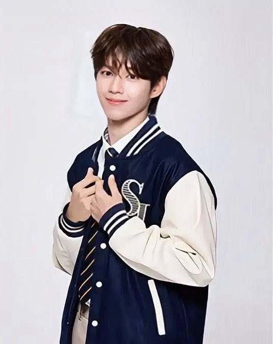 Behind-the-scenes cut of JL (AHOF)