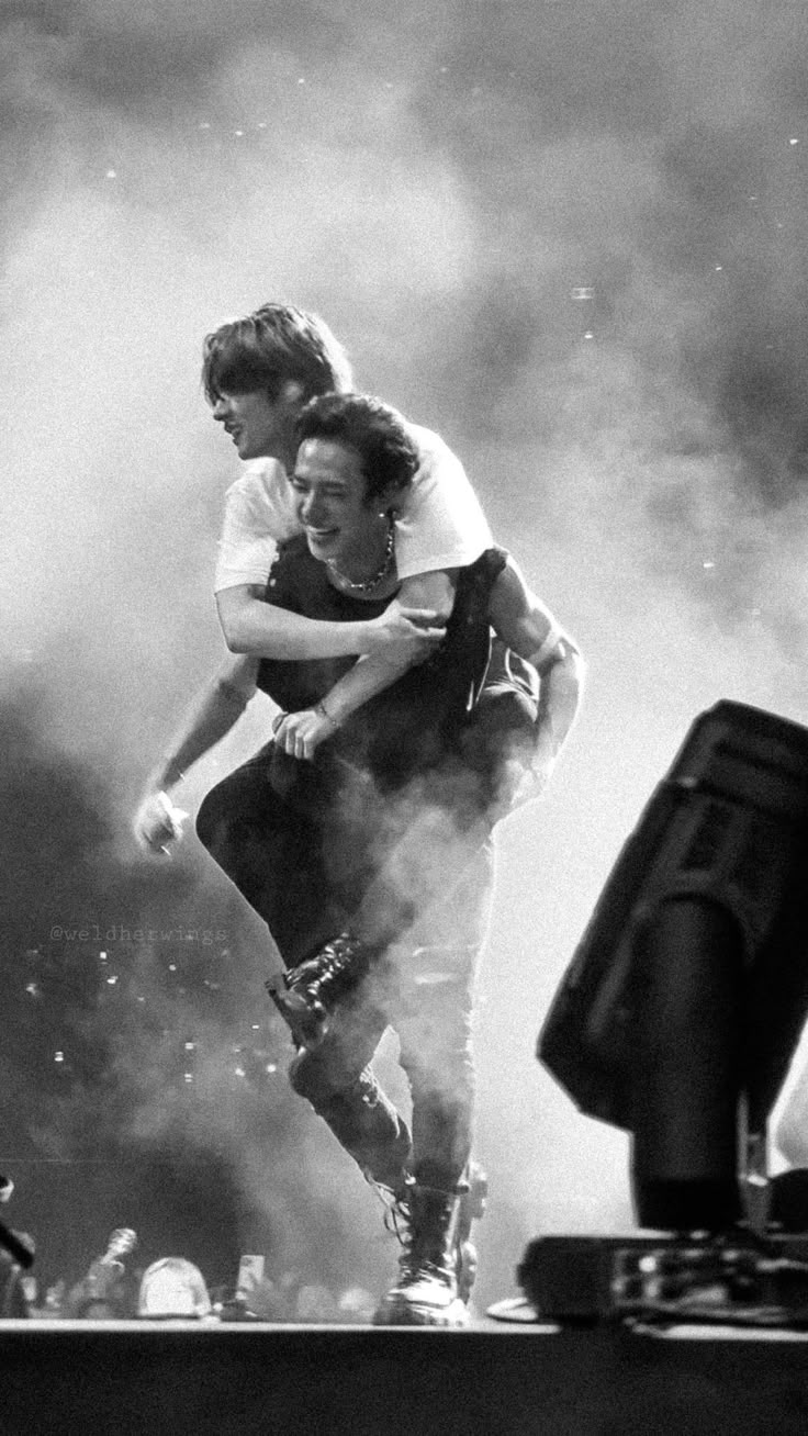 Fandom-recommended wallpaper image of Bang Chan (Stray Kids)