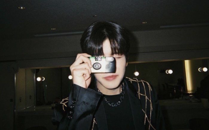 Behind-the-scenes cut of Seungmin (Stray Kids)