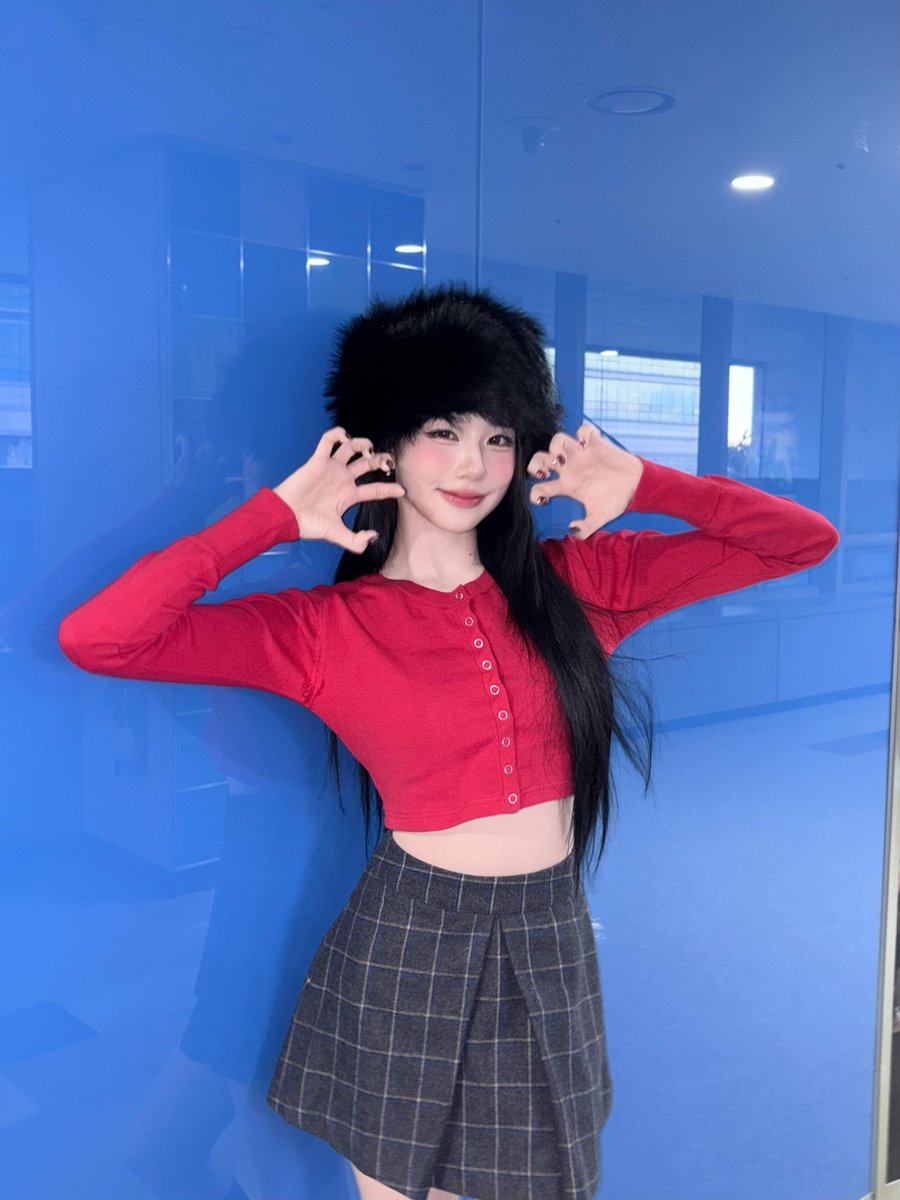 Recent activity shot of tripleS