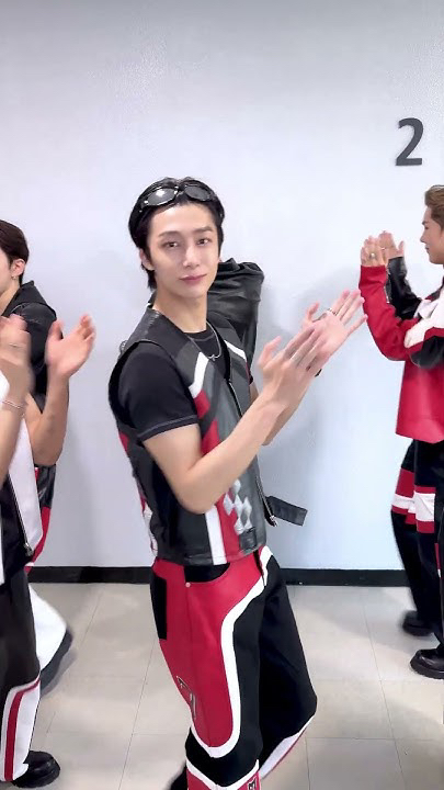Behind-the-scenes cut of Shownu (MONSTA X)