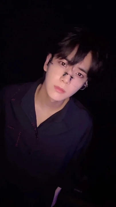 A moment captured by Younghoon (THE BOYZ)'s fan