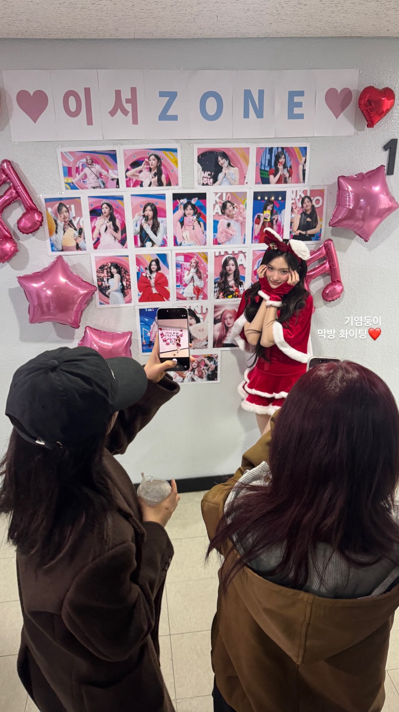 Behind-the-scenes cut of Leeseo (IVE)