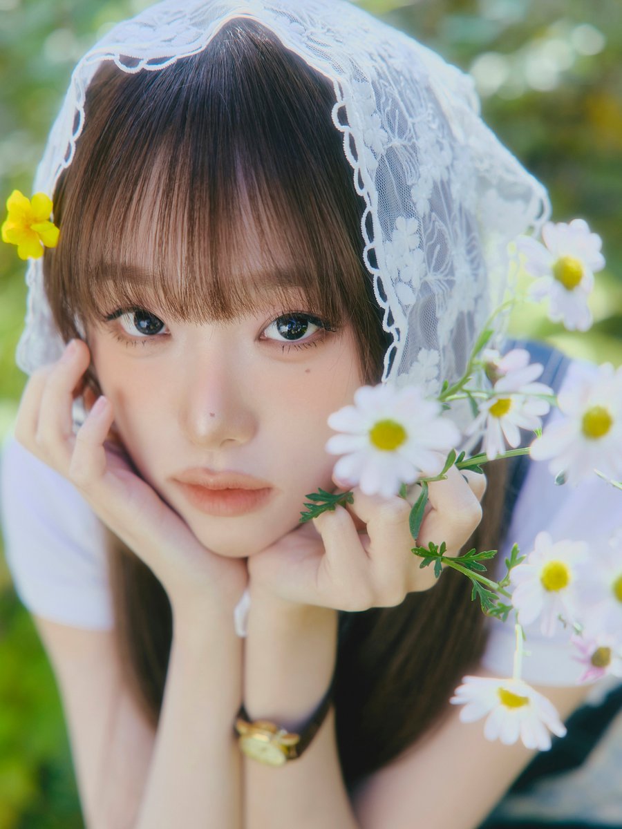 A moment captured by Choi Yena's fan